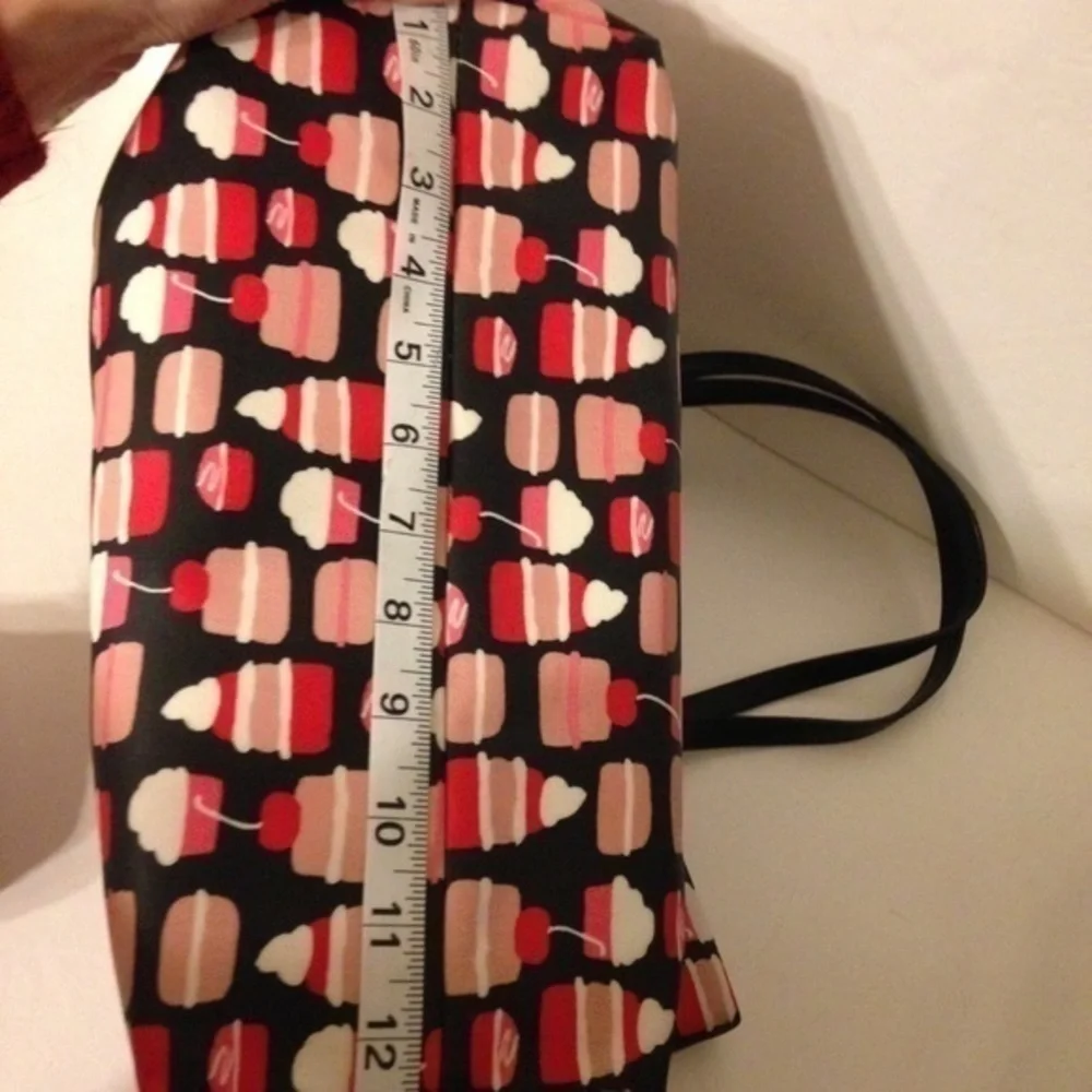 👛 KATE SPADE 👛 cupcake tote black pink